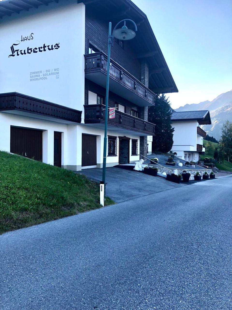 Haus Hubertus Sommerpreise Incl Sommercard Sommercard Partner イェルツェンス エクステリア 写真