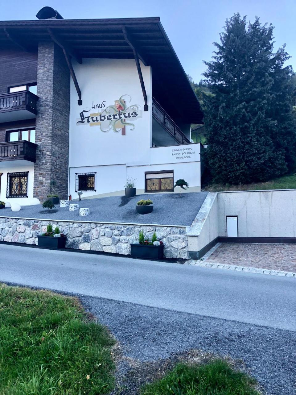 Haus Hubertus Sommerpreise Incl Sommercard Sommercard Partner イェルツェンス エクステリア 写真